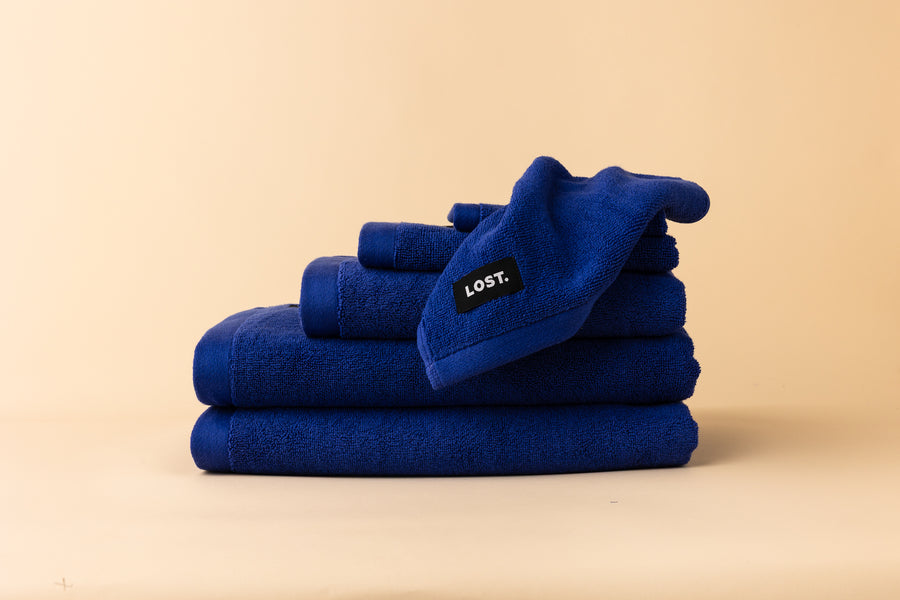 ELECTRIC BLUE BATH TOWEL